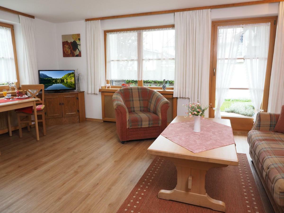 Apartment mit Terrasse